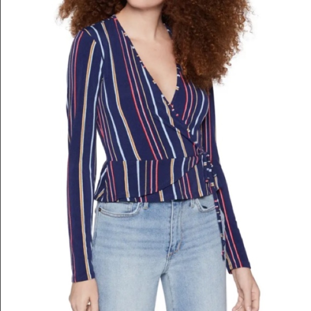 🫐BCBGeneration Cropped Long Sleeve Striped Top Size Small